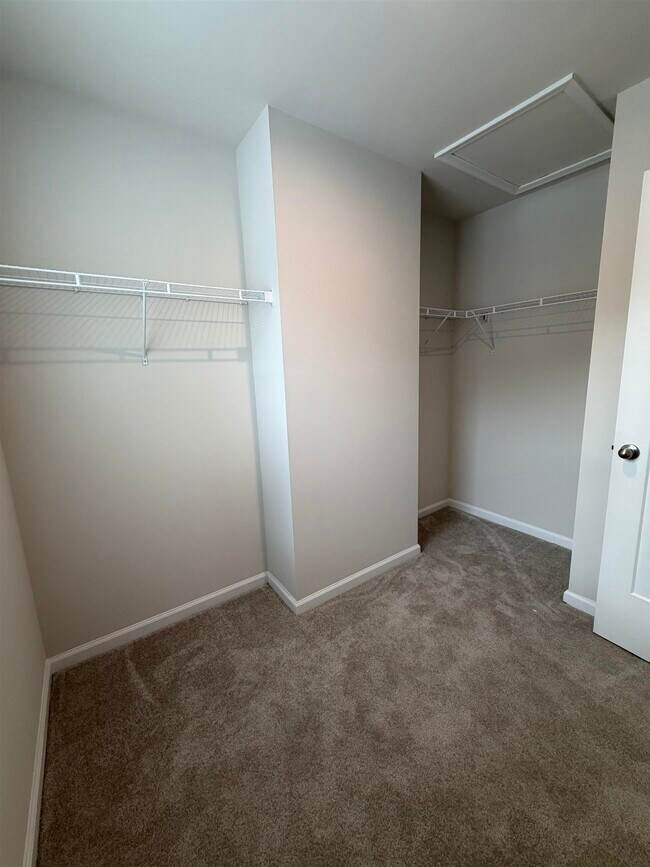 Building Photo - 157 Villa Grande St