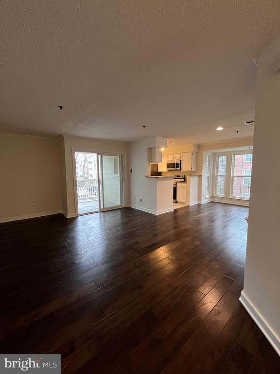 Building Photo - 1524 Lincoln Way