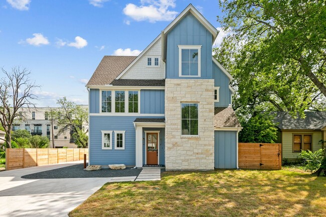 Building Photo - 917 E 37th St