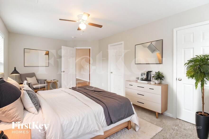 Building Photo - 4707 Shady Oak Dr