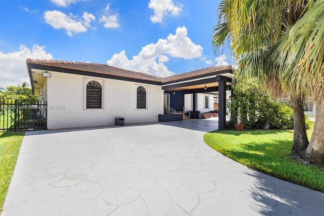 Primary Photo - 161 SW 129th Ave