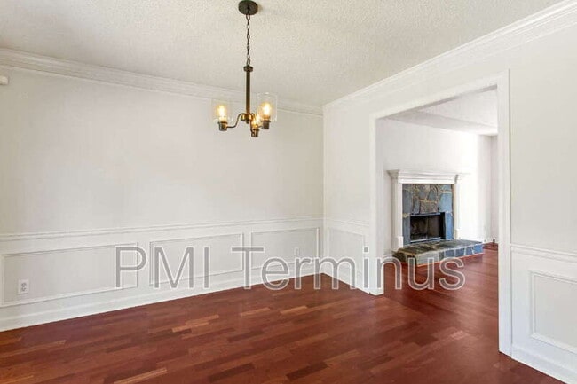 Building Photo - 76 Winward Way SE