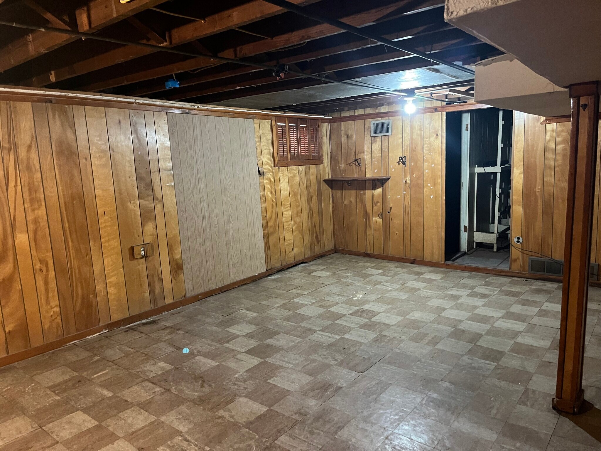 Basement - 5919 Dressell Ave