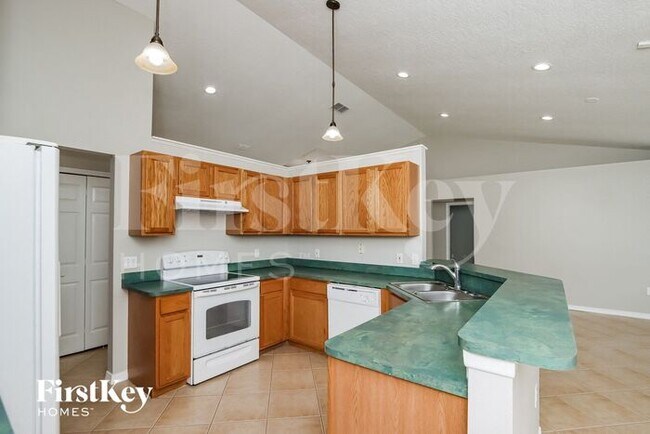 Building Photo - 374 Stendal Rd NW