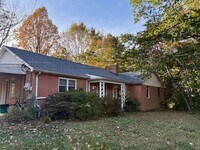 Building Photo - Solid Brick Rancher in Greencastle