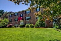 Building Photo - 9 Cross St