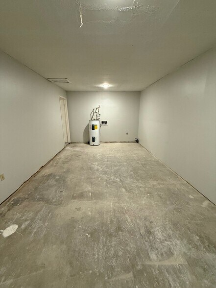 Building Photo - 408 W Pointer Trail