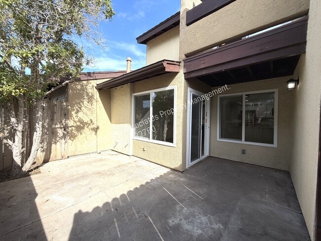 Building Photo - 325 E Rice Ranch Rd
