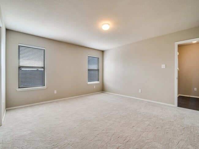 Building Photo - 2302 Tombstone Dr