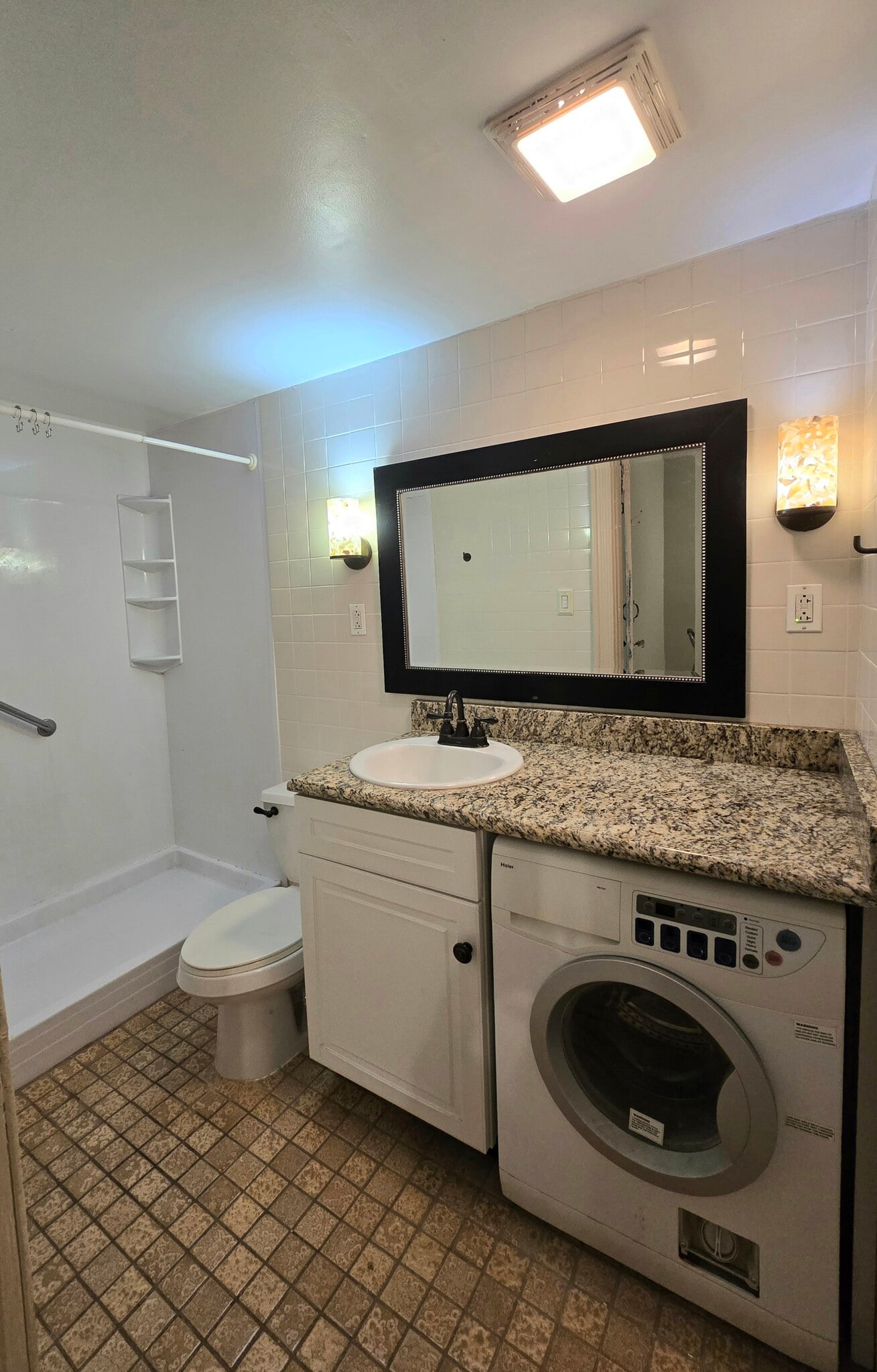 Combination washer/dryer - 443 Green Ln