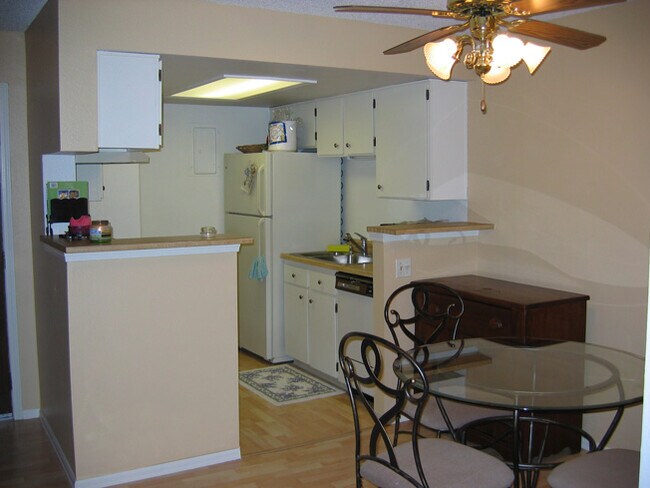 D203 Kitchen - 8555 Fairmount Dr