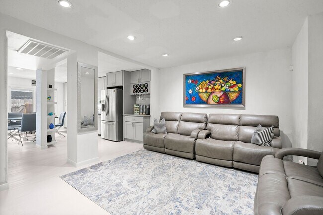 Building Photo - 11002 Hammerly Blvd