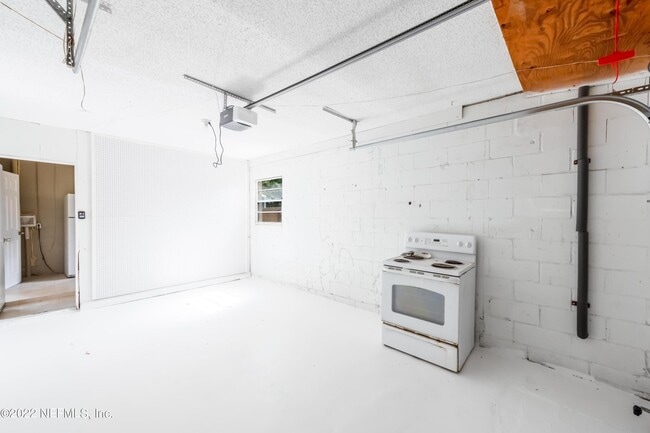 Building Photo - 1174 Cape Charles Ave