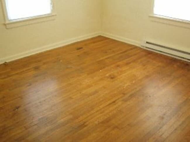 Building Photo - One Story House off Thomas Road