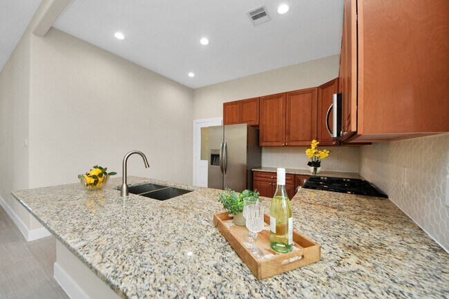 Building Photo - 2003 Marthoman Drive