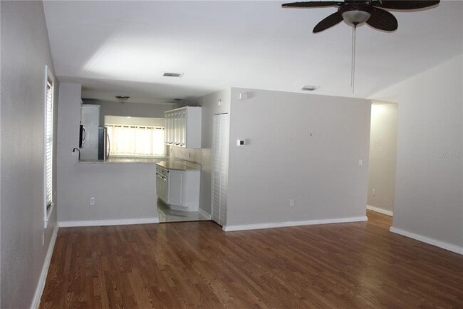 Building Photo - 1006 E 21st Ave