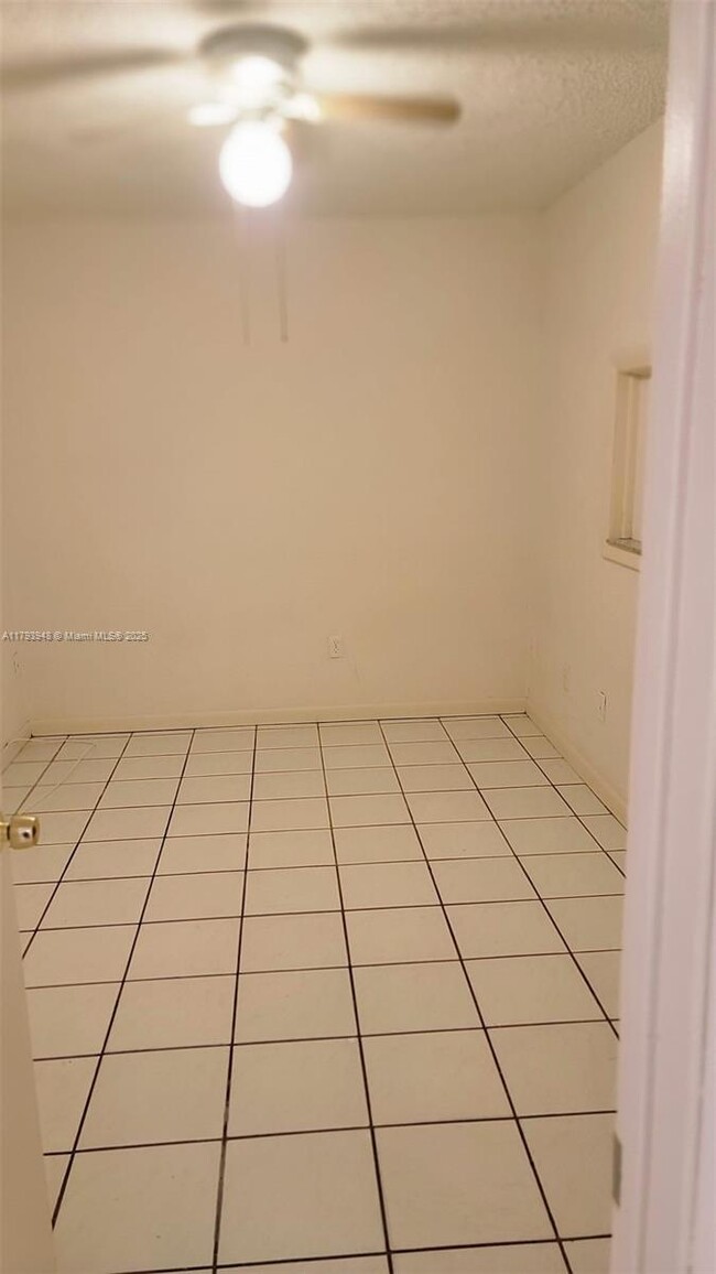 Building Photo - 28155 SW 142nd Ct