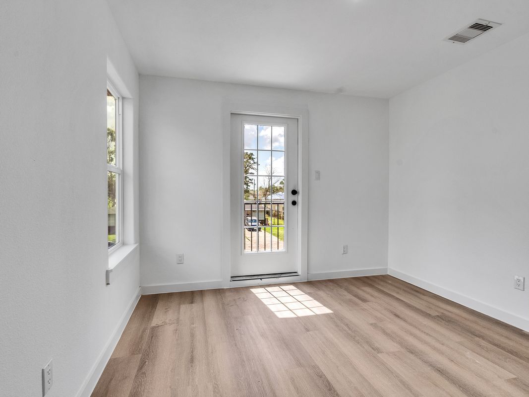 Building Photo - 8405 Mahalia Dr