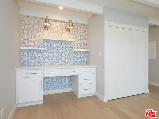 Building Photo - 11323 Utopia Ave