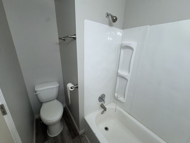 Building Photo - 263/265 S HEDGES ST