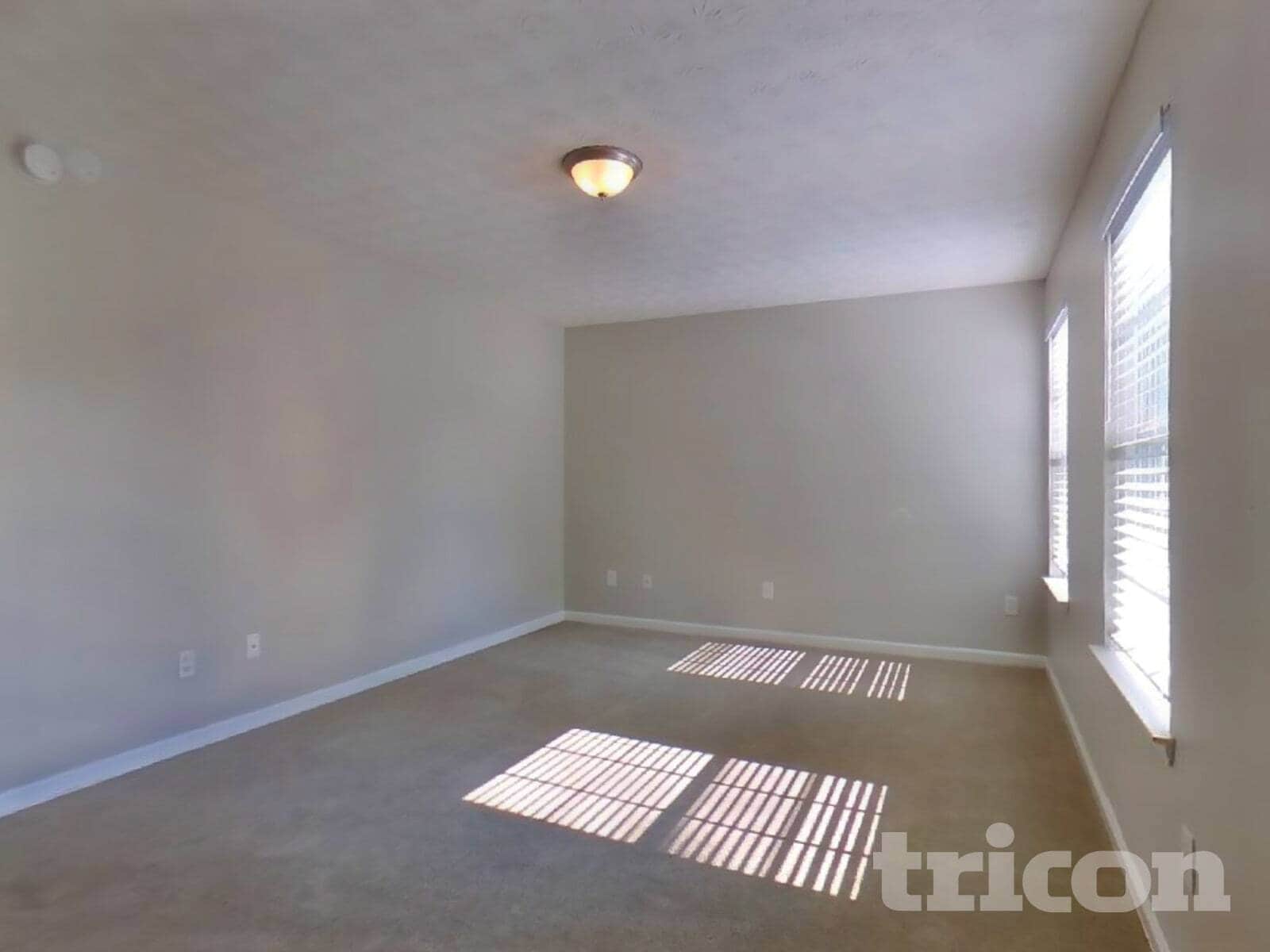 Building Photo - 660 Tipperary Rd