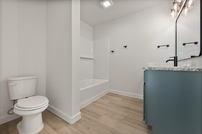 Building Photo - Beautiful New Build Home in Cypress Ranch!