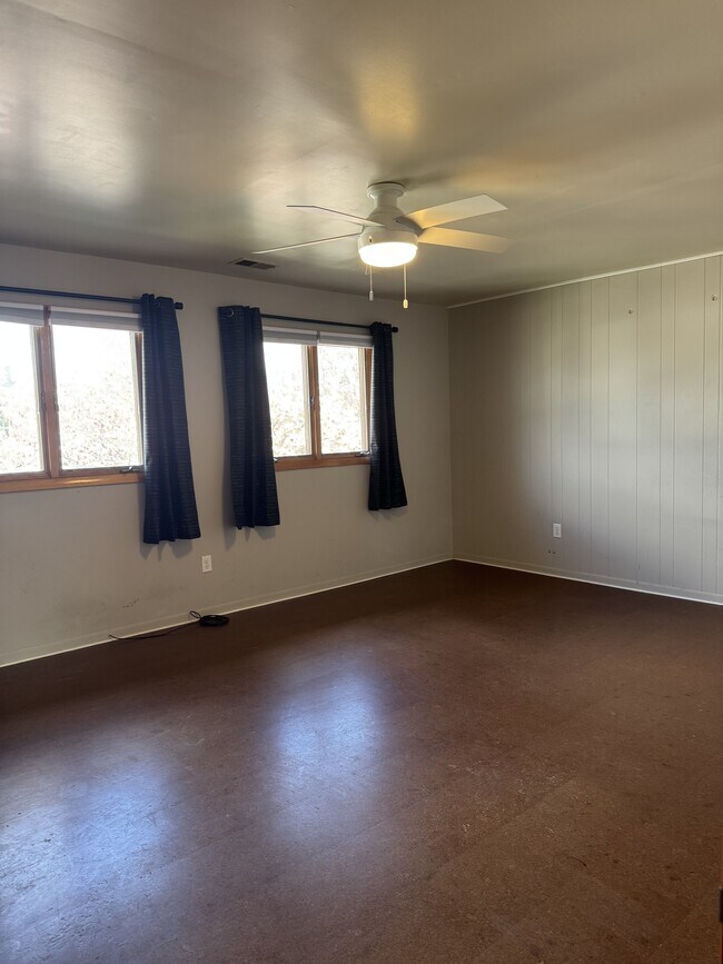 Building Photo - 8944 Erie St