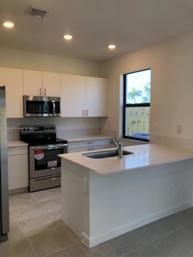 Building Photo - 11954 247th Ter