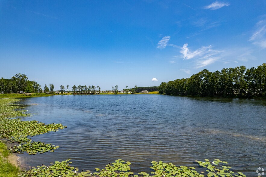 Building Photo - 90 Striker Rd