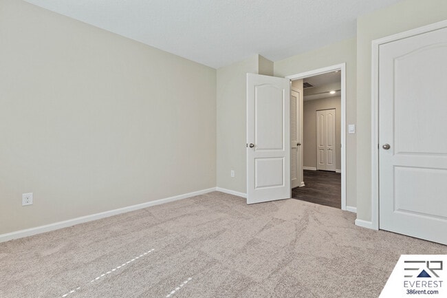 Building Photo - 5 Birchfield Pl