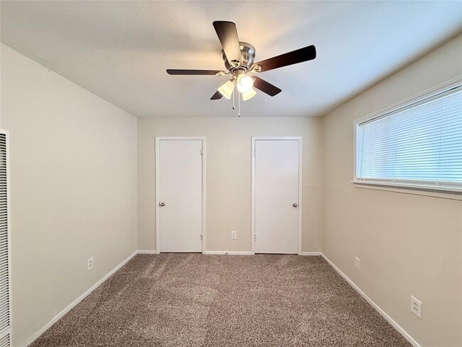 Building Photo - 3629 N MacGregor Way