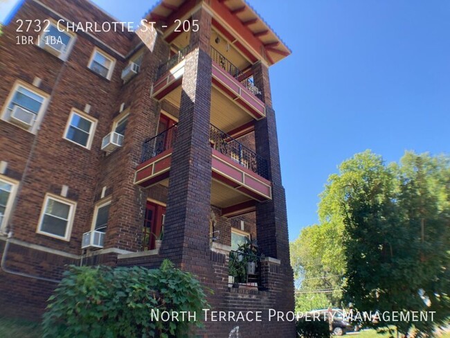 Building Photo - Charming, VINTAGE 1BR with Balcony - Close...