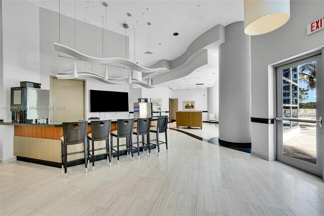 Building Photo - 3101 S Ocean Dr