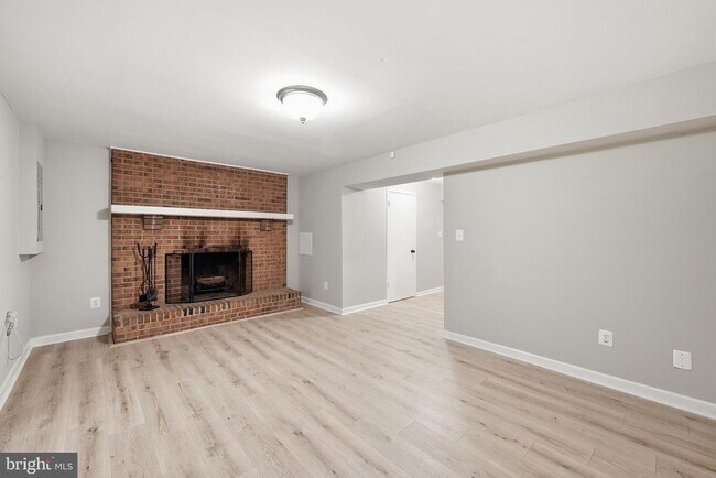 Building Photo - 14126 RED RIVER Dr