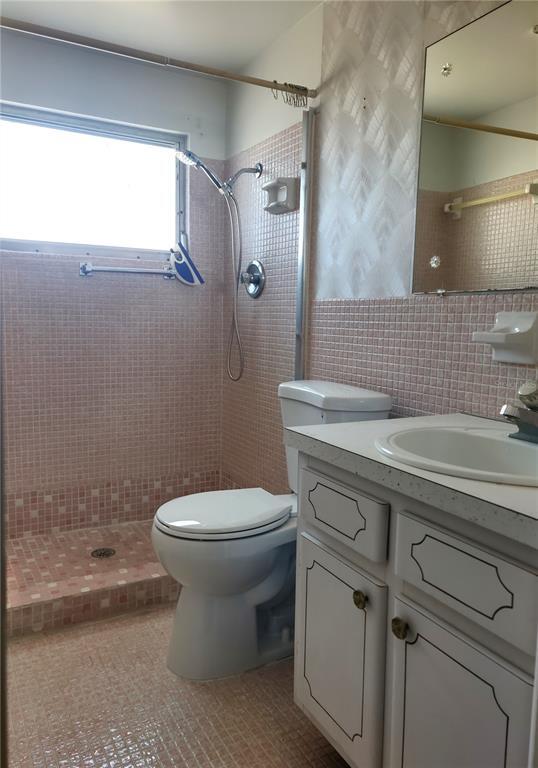 Building Photo - 5850 18th St N