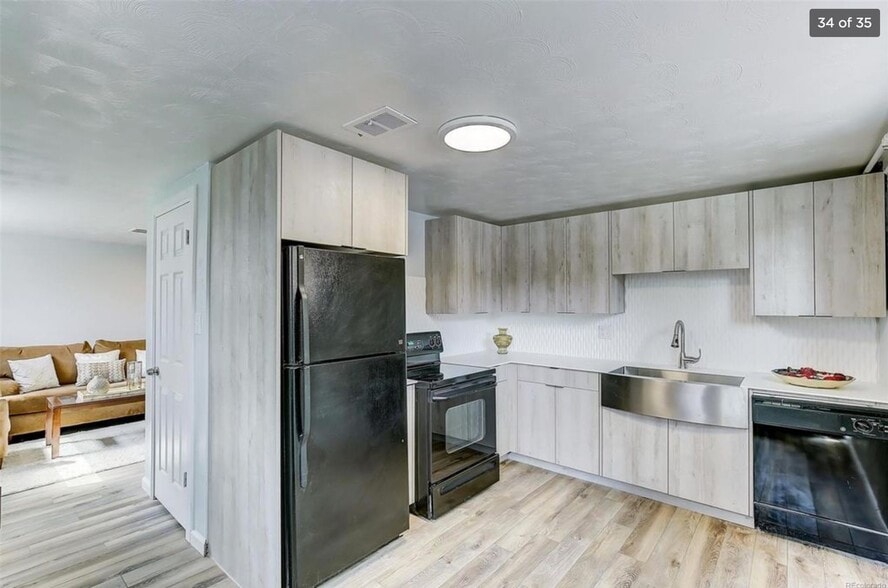 Building Photo - 4122 Zuni St