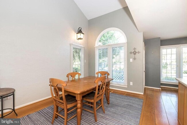 Building Photo - 311 Whistling Swan Ln
