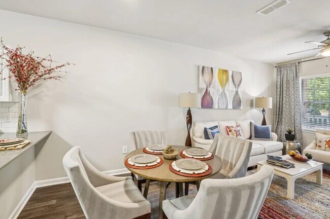 Building Photo - 405 Philip Blvd