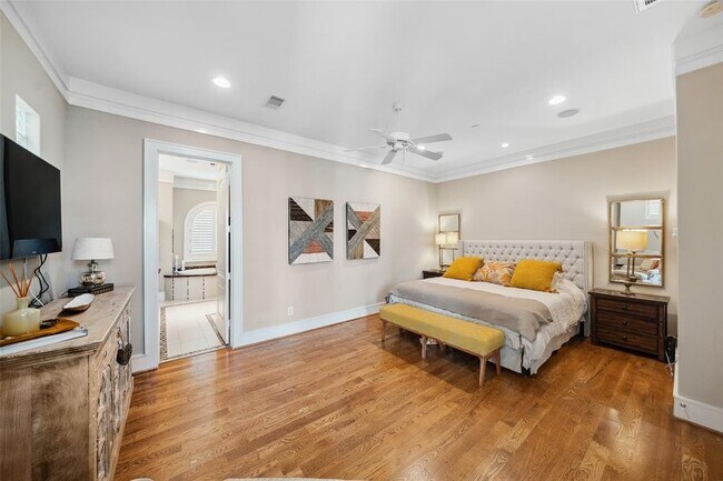 Building Photo - 5231 Calle Montilla Pl