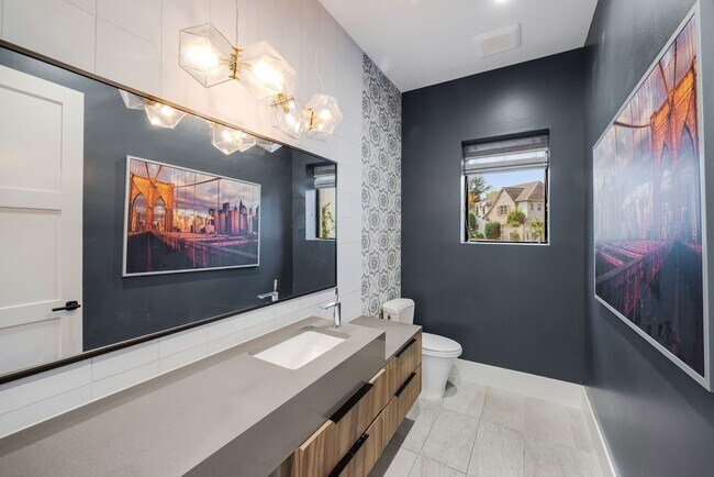 Building Photo - 12427 Pebblebrook Dr