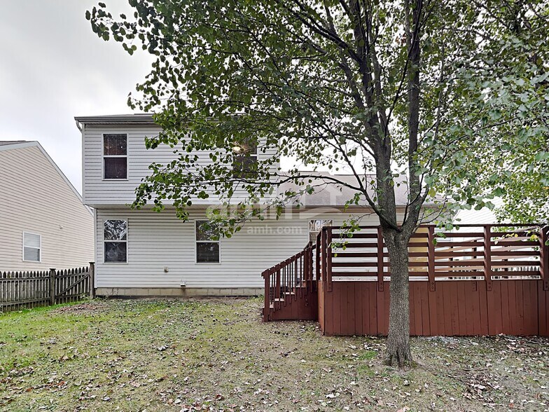 Building Photo - 7901 Chapel Stone Rd