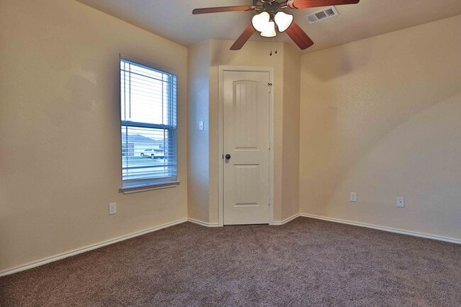 Building Photo - 4 bedroom beauty in Goodnight Ranch!