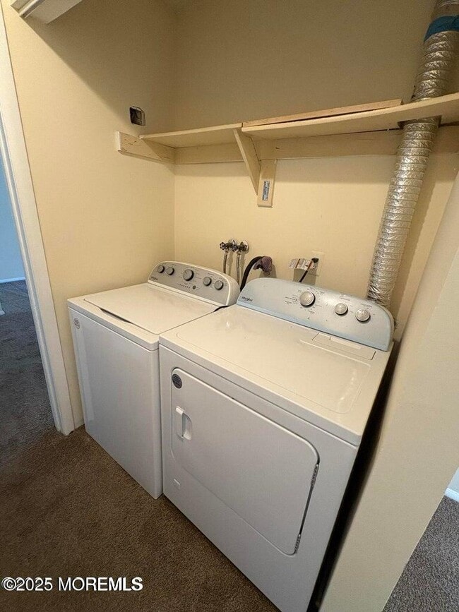 Building Photo - 702 Goldthread Ct