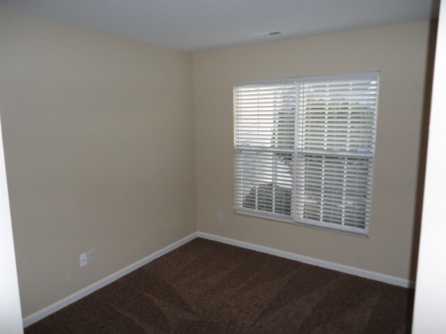 Building Photo - 5001 Babbling Brook Dr