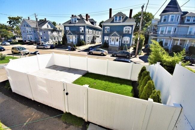 Building Photo - 191 Adams St