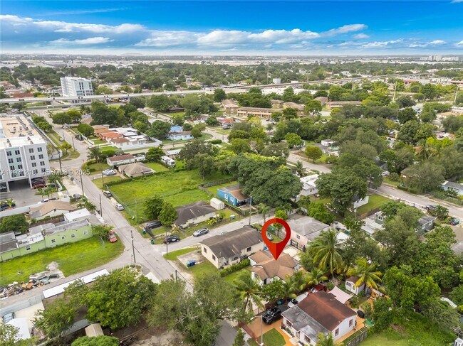 Building Photo - 2443 NW 55th St