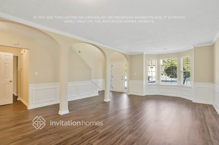 Building Photo - 1370 Pinebreeze Ct