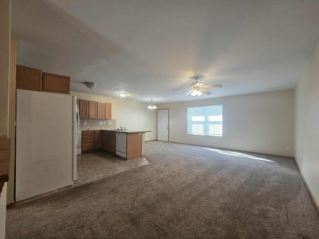 Building Photo - Affordable rental!!!