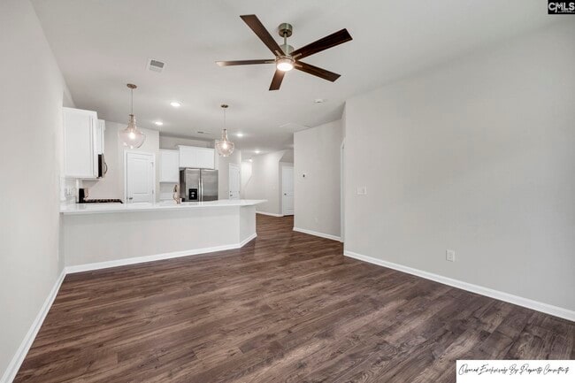 Building Photo - 223 Sunny Hl Dr