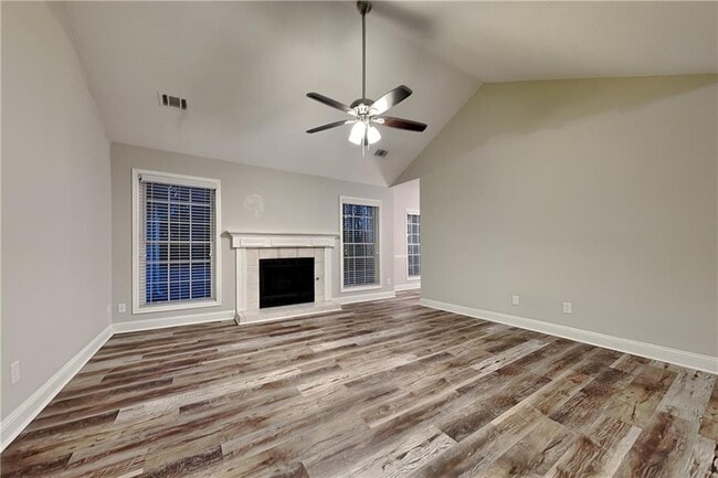 Building Photo - 3564 Saddlebrook Dr